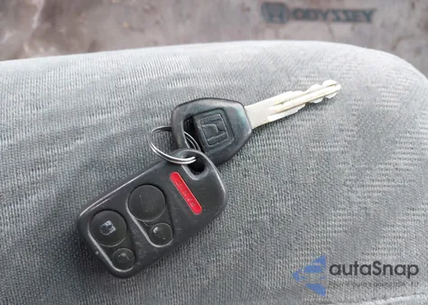 2002 Honda Odyssey Ex z USA, uszkodzony, nr VIN 5FNRL18682B046953